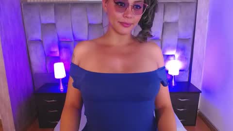Snapshot of veronica_saenzz1 chatting on October 2, 2025, 8:38 pm Vero online show from October 2, 2025, 8:38 pm