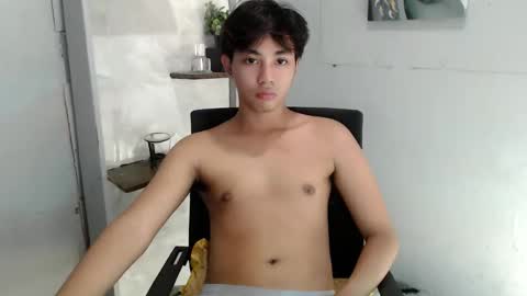 veronica_vaughn02 online show from February 11, 2026, 2:05 am