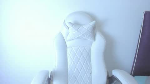 veronicaa_squirt online show from March 23, 2026, 4:16 am