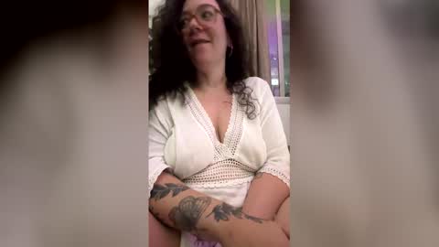 veronicadiscovery online show from February 2, 2026, 1:37 am