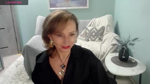 Helen online show from September 30, 2025, 5:45 am