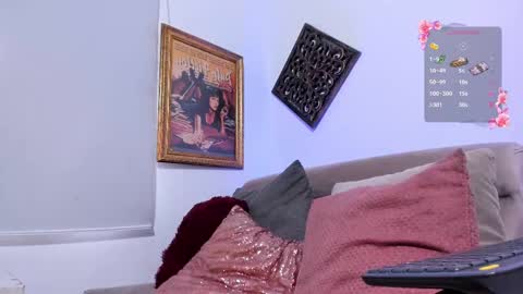 Snapshot of veronicagilss chatting on February 26, 2025, 6:43 pm Veronica Gills online show from February 26, 2025, 6:43 pm