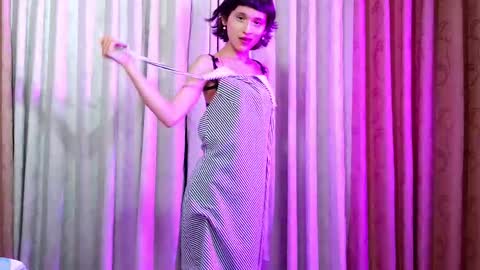 veronicalamberth online show from February 12, 2026, 5:35 am