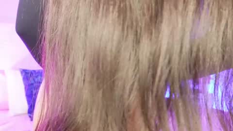 Vero  online show from February 4, 2025, 2:43 pm