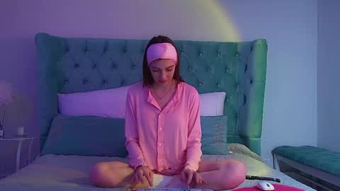 Veronica online show from February 6, 2026, 6:33 pm