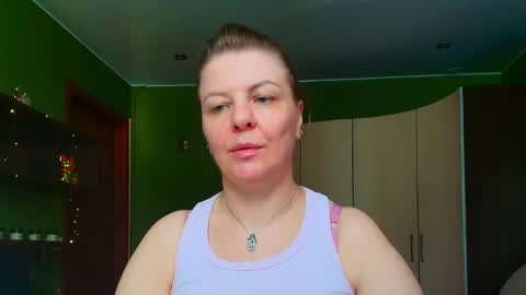 VeronikawGold online show from May 22, 2026, 6:09 am