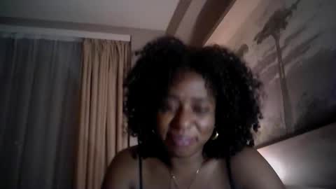 Snapshot of verronique1511 chatting on April 22, 2026, 9:27 pm verronique1511 online show from April 22, 2026, 9:27 pm