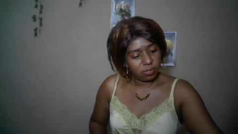 Snapshot of verronique1511 chatting on April 28, 2026, 4:06 am verronique1511 online show from April 28, 2026, 4:06 am