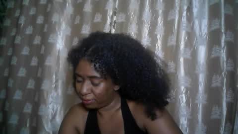 Snapshot of verronique1511 chatting on May 14, 2026, 12:39 am verronique1511 online show from May 14, 2026, 12:39 am