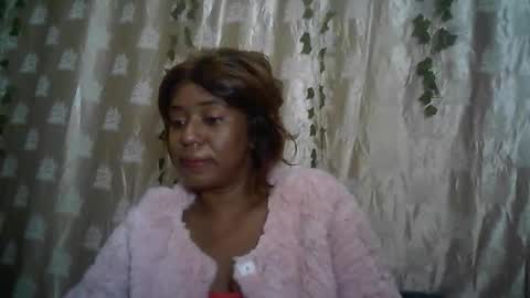 Snapshot of verronique1511 chatting on May 19, 2026, 2:29 am verronique1511 online show from May 19, 2026, 2:29 am