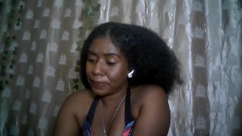 Snapshot of verronique1511 chatting on June 3, 2026, 8:28 am verronique1511 online show from June 3, 2026, 8:28 am