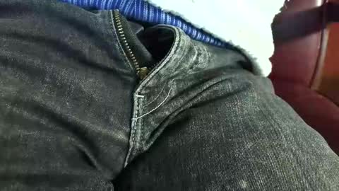 Erik online show from March 19, 2026, 8:57 pm