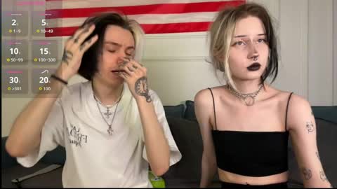 Snapshot of veryraretwins chatting on April 16, 2026, 3:13 pm veryraretwins online show from April 16, 2026, 3:13 pm