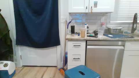 verysmallpeni online show from February 6, 2025, 1:05 am