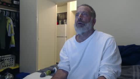 Snapshot of veryveryhairmanindenver chatting on January 14, 2025, 12:54 am hairy man online show from January 14, 2025, 12:54 am