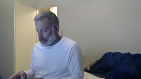 Snapshot of veryveryhairmanindenver chatting on January 15, 2025, 1:12 am hairy man online show from January 15, 2025, 1:12 am