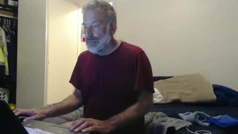 Snapshot of veryveryhairmanindenver chatting on February 10, 2025, 12:52 am hairy man online show from February 10, 2025, 12:52 am