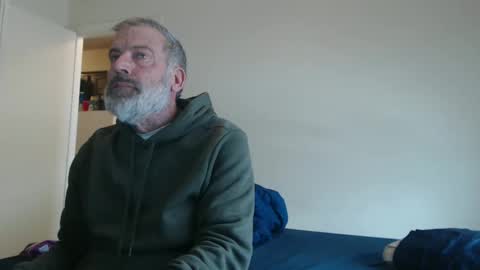 Snapshot of veryveryhairmanindenver chatting on February 15, 2025, 9:37 pm hairy man online show from February 15, 2025, 9:37 pm