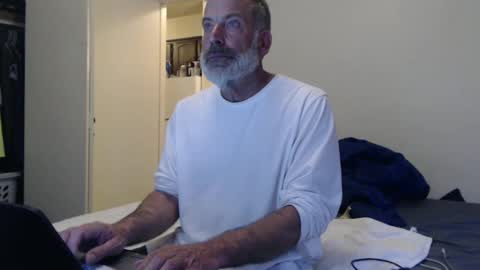 Snapshot of veryveryhairmanindenver chatting on March 5, 2025, 12:49 am hairy man online show from March 5, 2025, 12:49 am