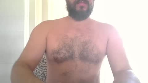 vesturelove online show from September 9, 2025, 5:34 pm