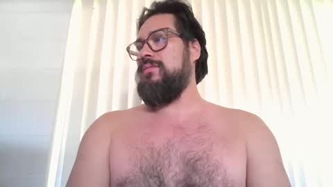 vesturelove online show from September 30, 2025, 9:42 pm