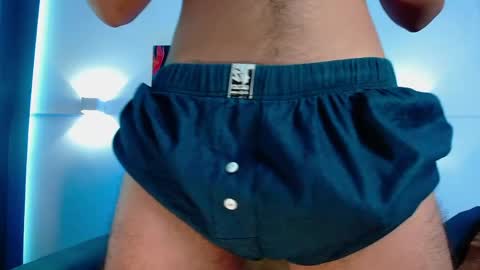 Vezx online show from April 30, 2026, 8:57 pm