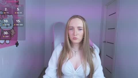 vi_luxxxy online show from April 5, 2026, 1:58 am