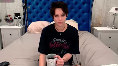 Via online show from December 23, 2025, 4:21 am