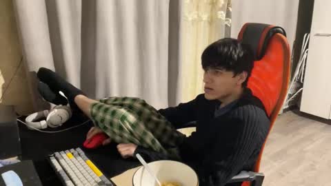 vialeras online show from March 1, 2026, 1:35 pm