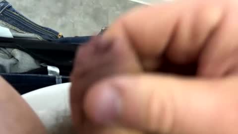 Snapshot of vibralove90 chatting on January 7, 2025, 3:33 pm Vibralove online show from January 7, 2025, 3:33 pm