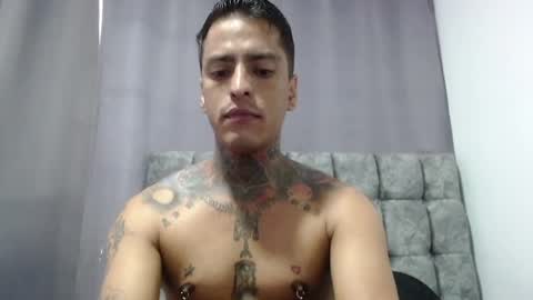 Snapshot of vicctorzc chatting on July 8, 2026, 6:23 pm Victor cardenas online show from July 8, 2026, 6:23 pm