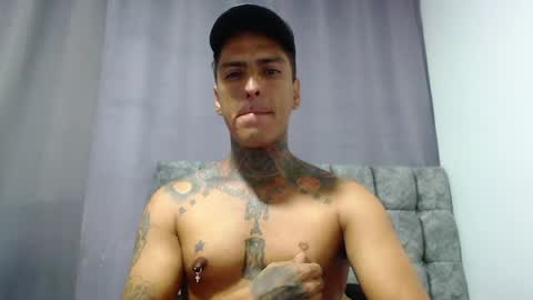 Snapshot of vicctorzc chatting on July 11, 2026, 9:27 pm Victor cardenas online show from July 11, 2026, 9:27 pm