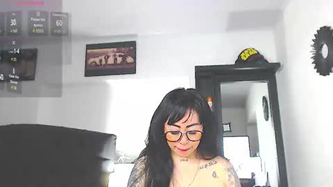 Vicky  online show from February 4, 2026, 11:05 am