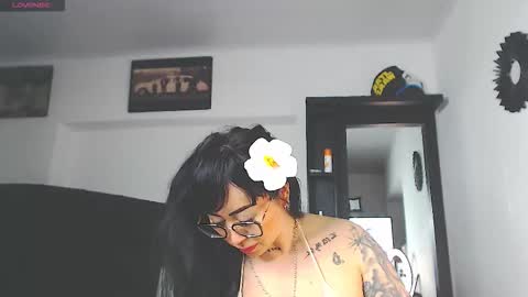 Snapshot of vicky_hotmilf chatting on March 26, 2026, 11:16 am Vicky online show from March 26, 2026, 11:16 am