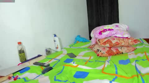 Snapshot of vicky_hotteei chatting on October 22, 2025, 3:40 am vicky manuela online show from October 22, 2025, 3:40 am