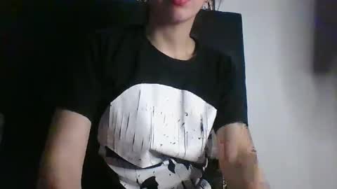 Snapshot of vickybratx chatting on September 21, 2025, 5:53 am vickybratx online show from September 21, 2025, 5:53 am