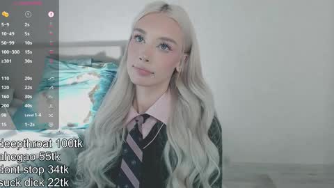 vickyfuckingdoll online show from April 8, 2026, 2:00 am
