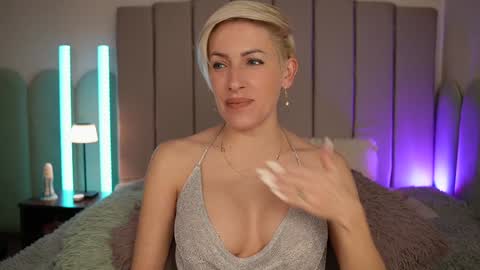 Snapshot of vickysecret96 chatting on January 2, 2025, 4:56 pm vickysecret96 online show from January 2, 2025, 4:56 pm