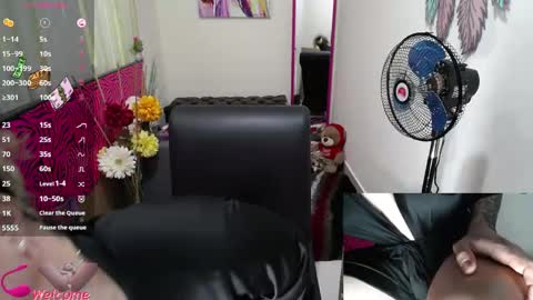 Valentina online show from April 20, 2026, 7:04 pm