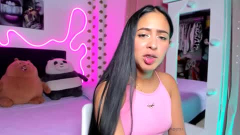 VICTORIA 3 online show from October 1, 2025, 11:00 pm