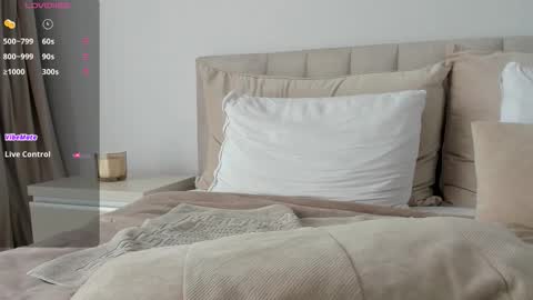 Victoria online show from October 11, 2025, 8:13 am