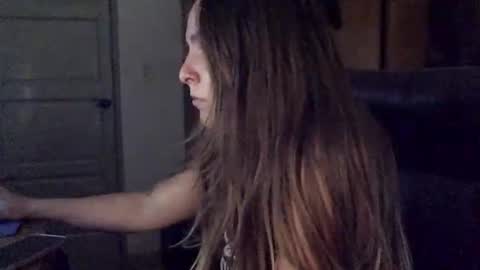 VICKY online show from February 7, 2025, 11:55 pm