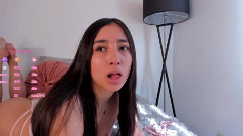 Snapshot of vico_sweety chatting on February 4, 2025, 2:21 pm Victoria online show from February 4, 2025, 2:21 pm