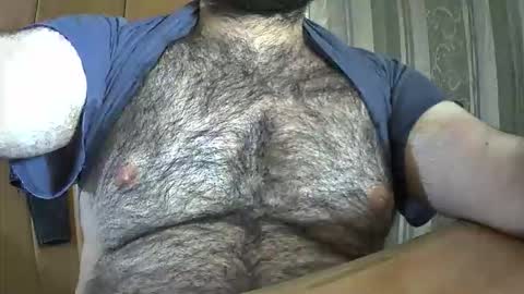 VictorHume online show from October 26, 2025, 12:38 am
