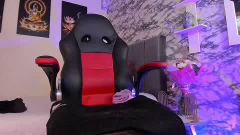 Victoria Coopeer online show from March 11, 2025, 1:37 am