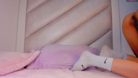 Snapshot of victoria__js chatting on January 6, 2026, 1:37 pm Victoria online show from January 6, 2026, 1:37 pm