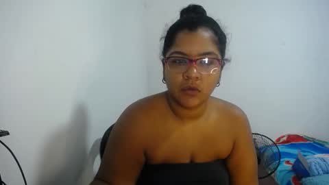 Snapshot of victoria_big1 chatting on March 29, 2026, 12:05 pm lut83 online show from March 29, 2026, 12:05 pm