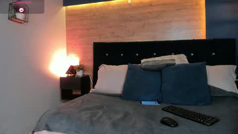 Victoria online show from November 4, 2025, 8:19 pm