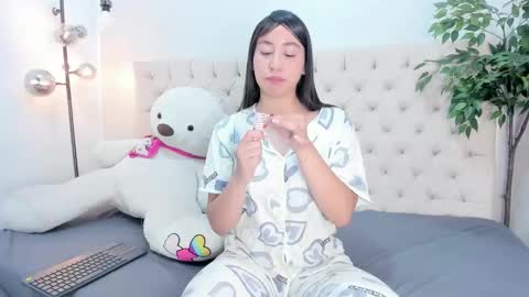 Victoria online show from March 3, 2026, 7:20 pm