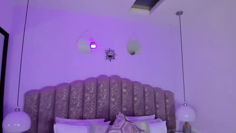 valentina online show from February 9, 2026, 12:20 pm